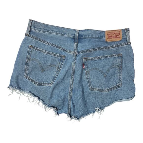 LEVI 501 5-pocket Button-fly Distressed Cut-off Denim Shorts Ladies Size W31 - Picture 2 of 10